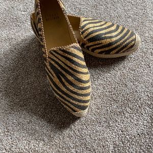 STUART WEITZMAN SLIPON